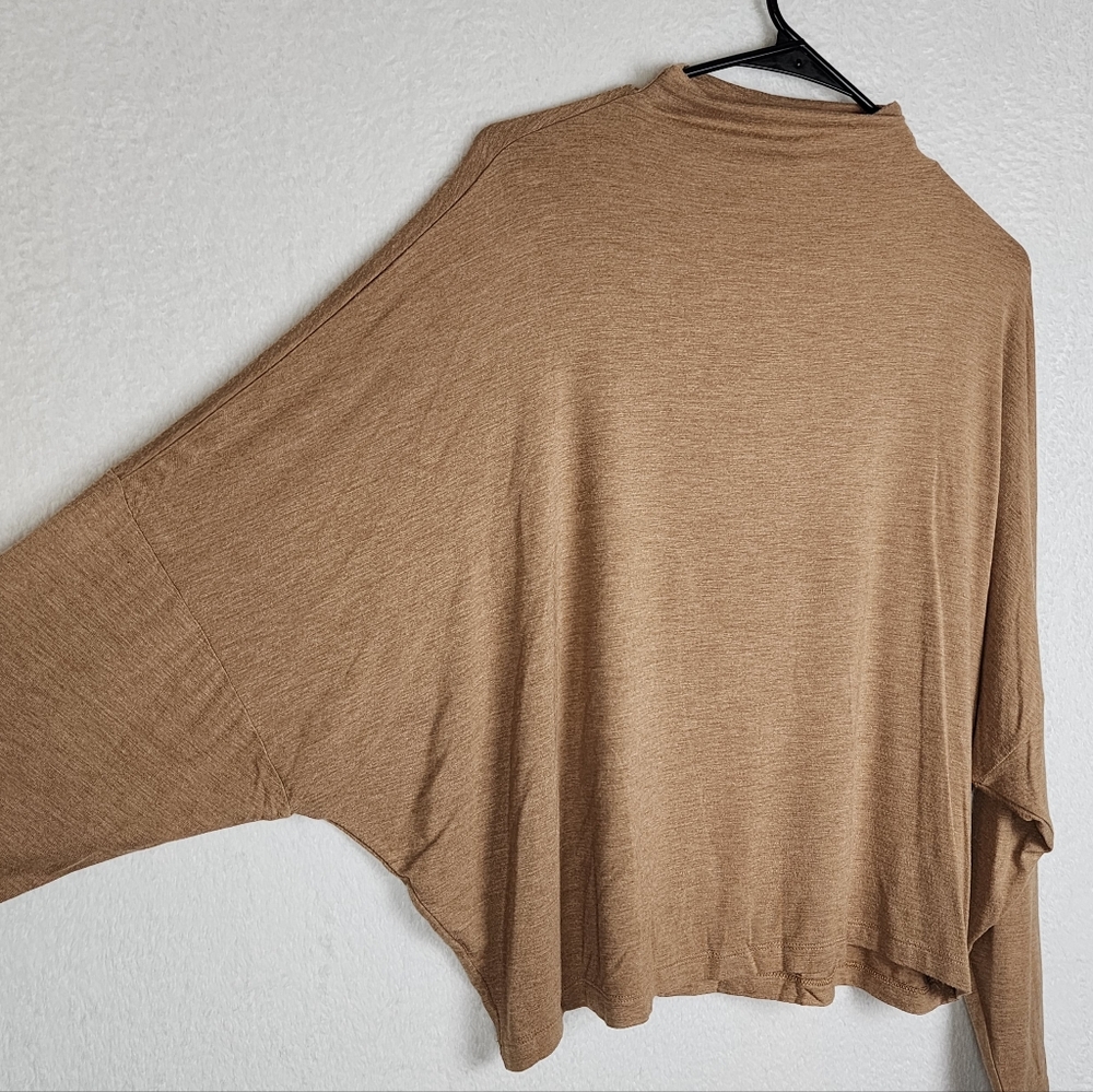 EXPRESS Mockneck Dolman Sleeve Tee L - Picture 3 of 3